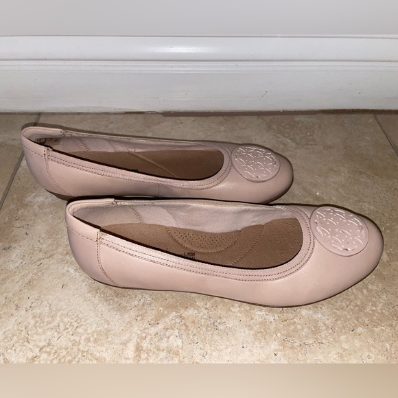 Clark’s Flats - Picture 4 of 6